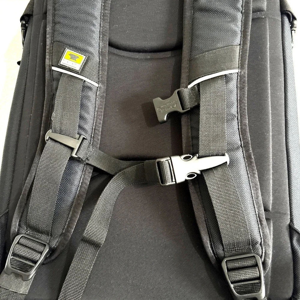 Mountainsmith Spectrum Camera Backpack Black Yellow Padded DSLR Laptop Bag
